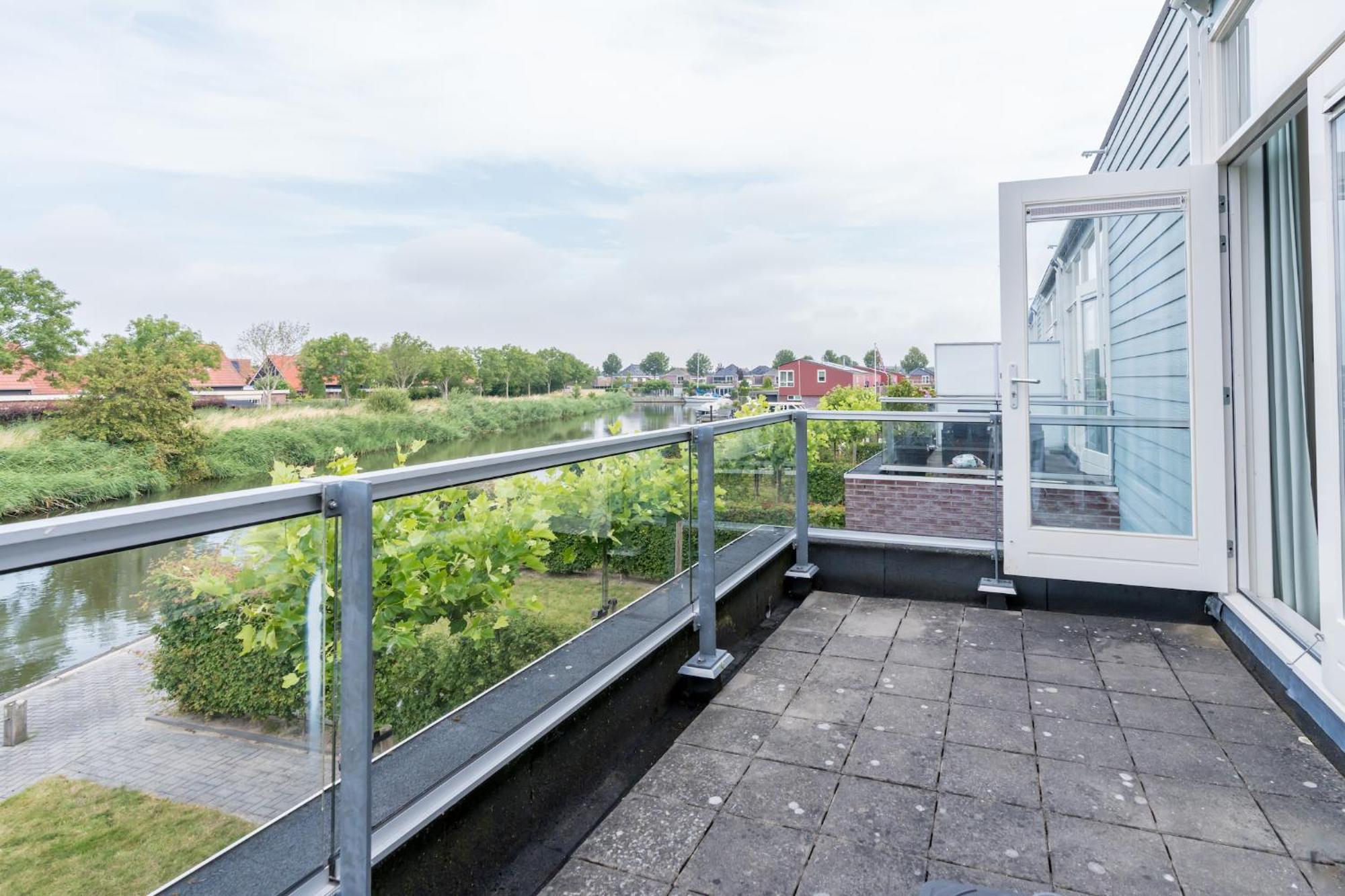 Nautic Rentals - Marinapark Oude-Tonge Bagian luar foto