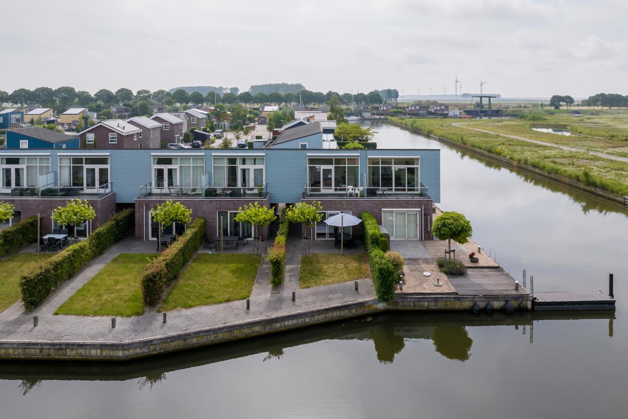 Nautic Rentals - Marinapark Oude-Tonge Bagian luar foto
