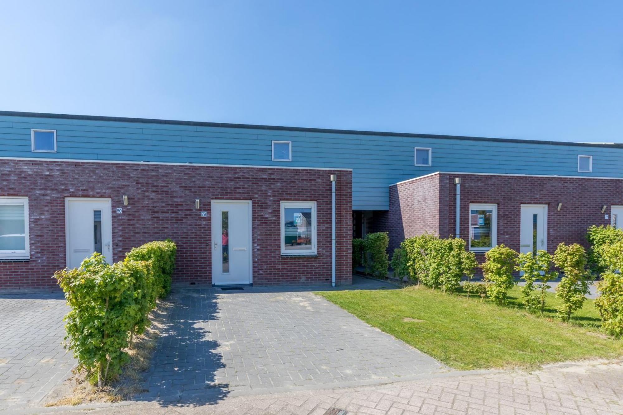 Nautic Rentals - Marinapark Oude-Tonge Bagian luar foto