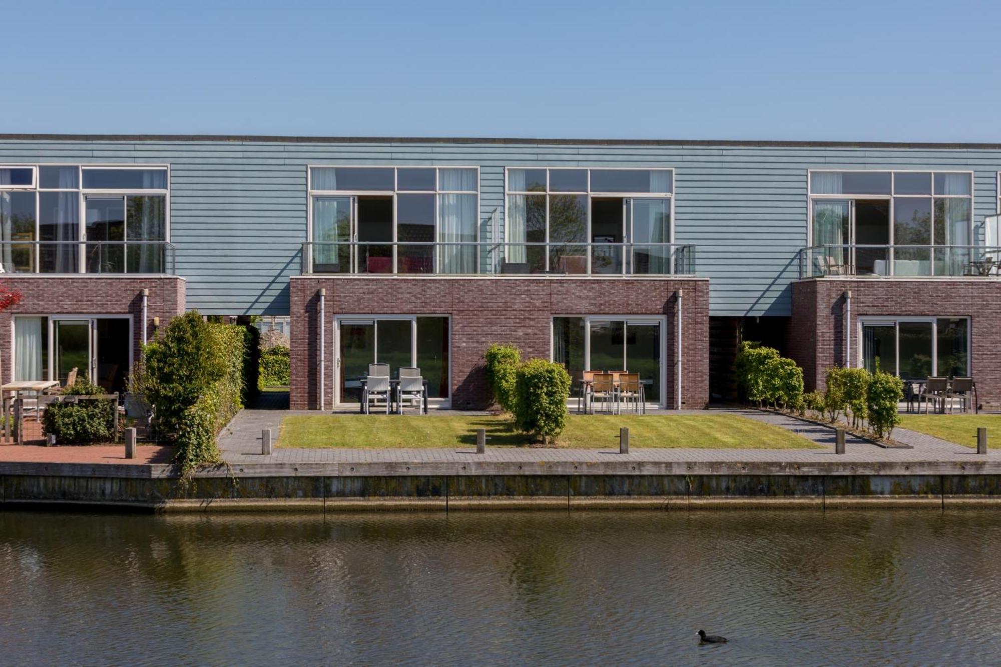 Nautic Rentals - Marinapark Oude-Tonge Bagian luar foto